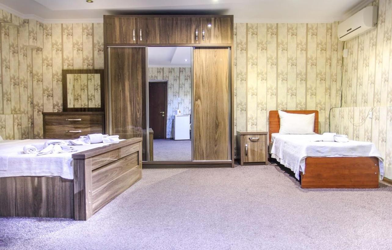 Royal Hotel Tbilisi Bagian luar foto