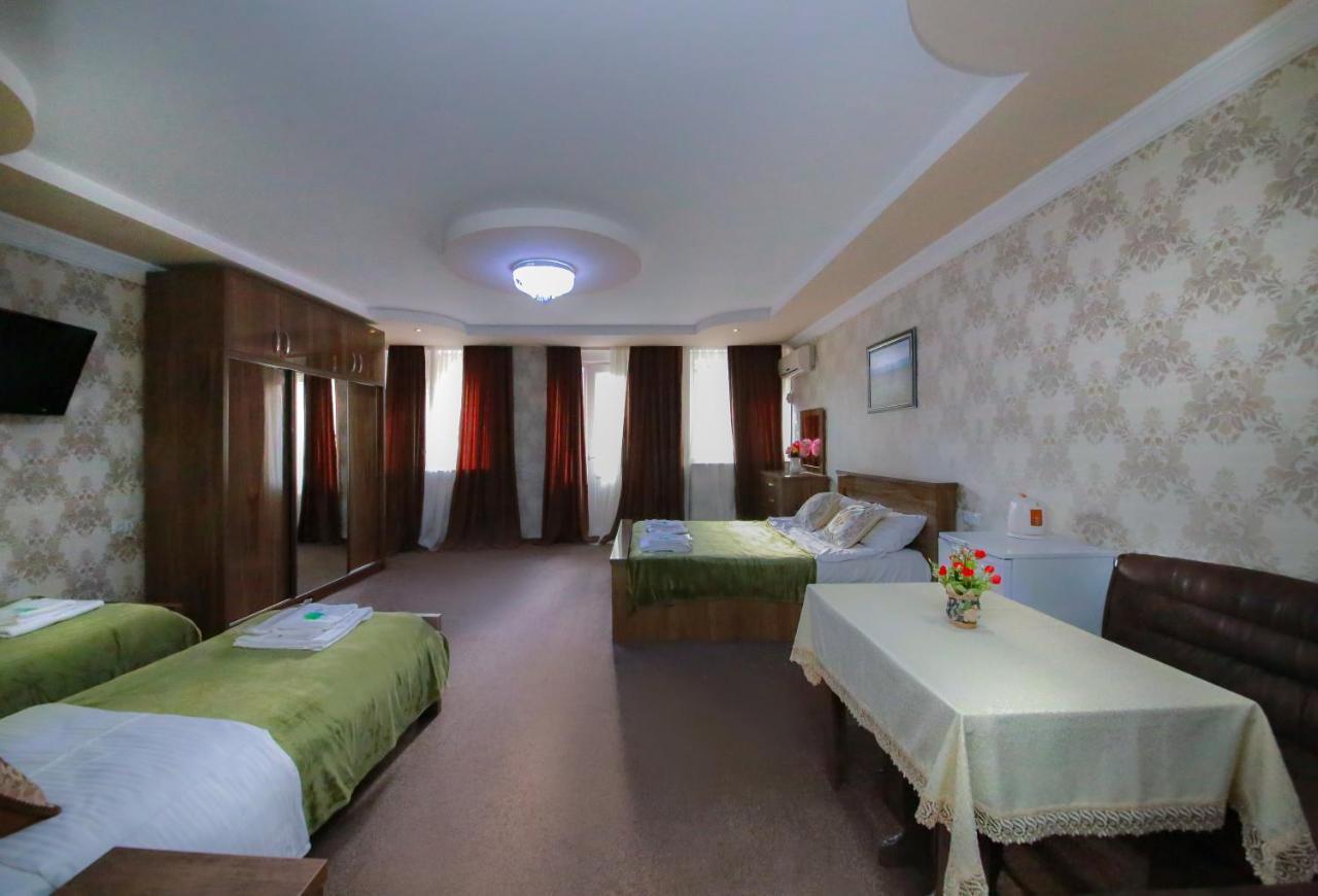 Royal Hotel Tbilisi Bagian luar foto