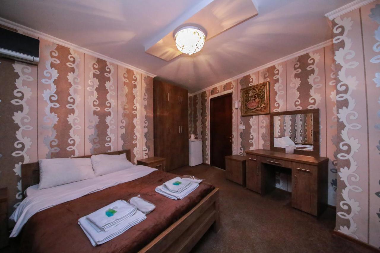Royal Hotel Tbilisi Bagian luar foto
